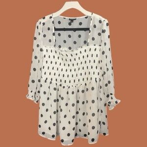 Torrid Women’s White and Black Polka 3/4 Sleeve Square Neckline Ruched Blouse